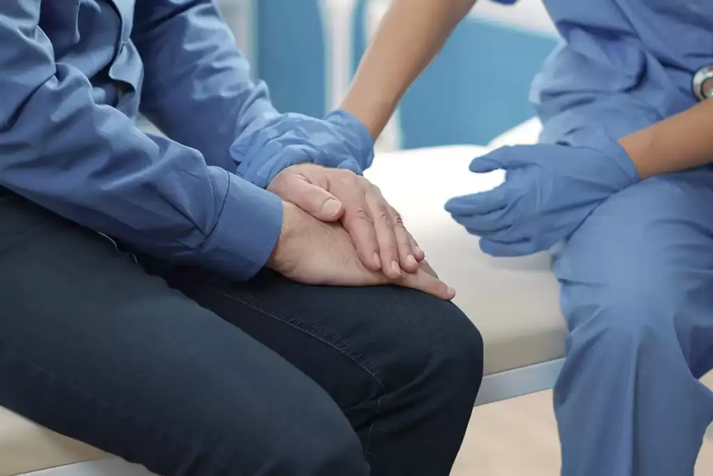美國觀點： HIV 護理師如何化解感染者與醫療系統間的不信任