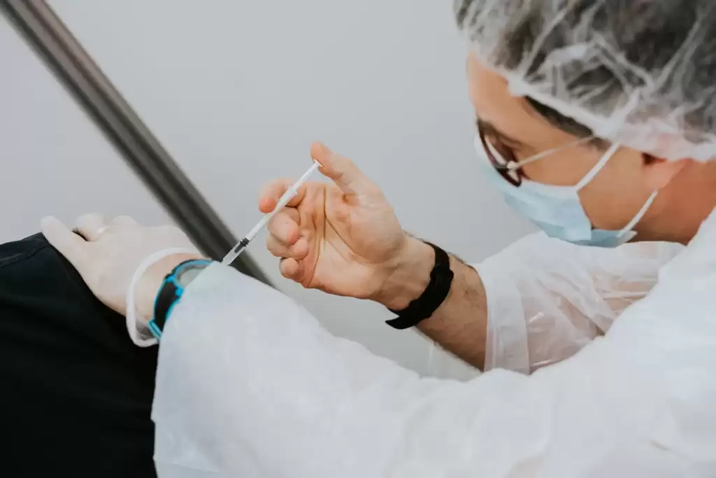 用長效注射型藥物治療HIV，如果錯過回診注射該怎麼辦呢？