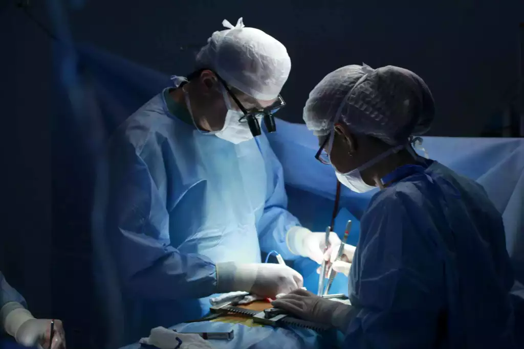 符合資格的HIV感染者實際進行器官移植的比例極低