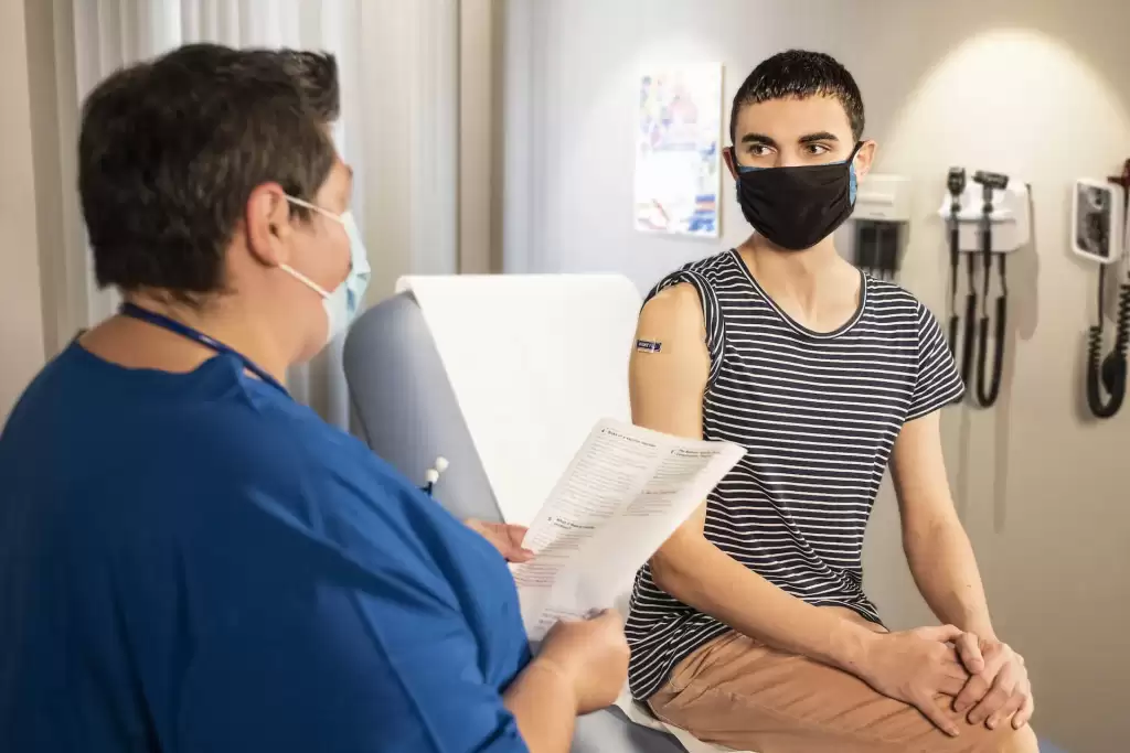 為什麼美國腫瘤專科醫師不跟罹癌感染者討論 HIV？